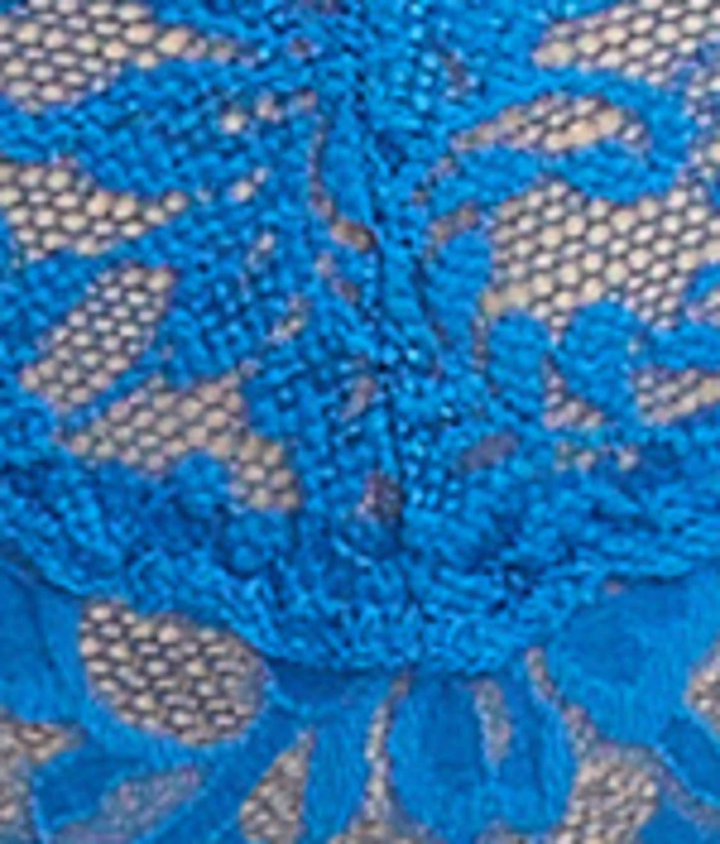 Signature Lace Low Rise Thong