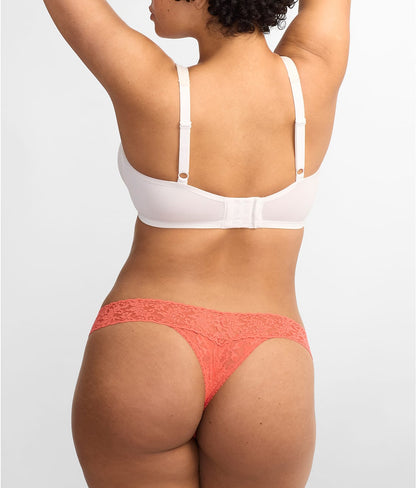 Signature Lace Low Rise Thong
