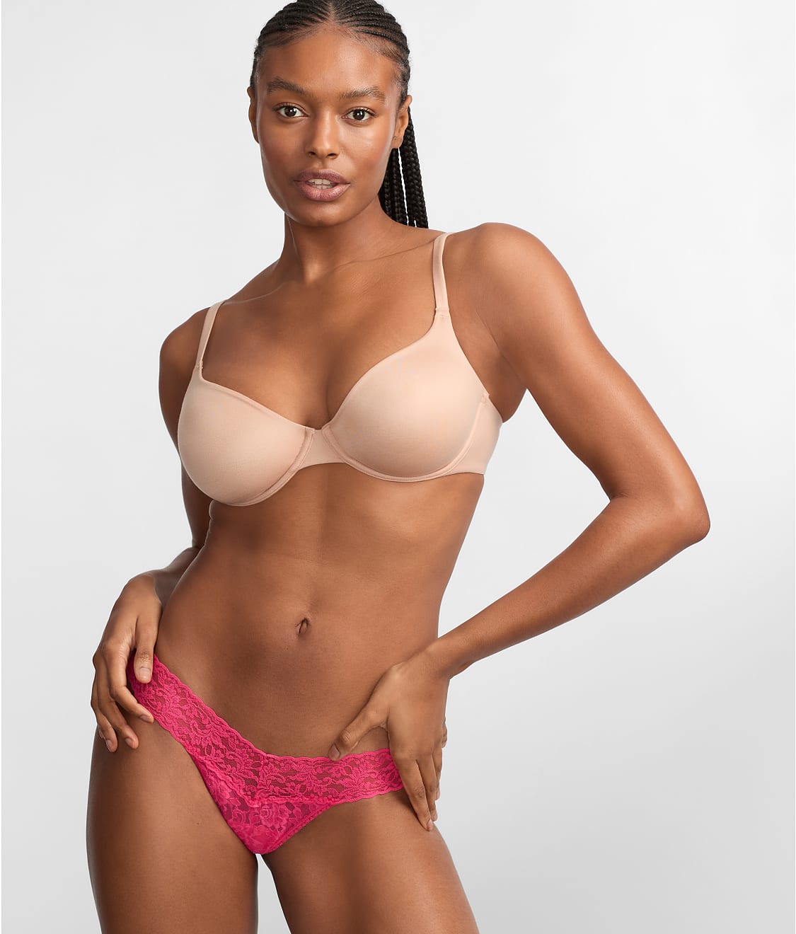 Signature Lace Low Rise Thong