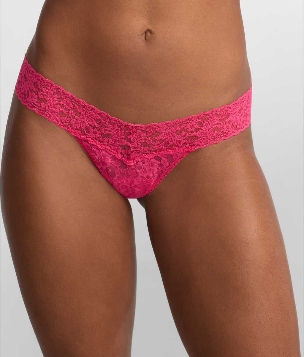 Signature Lace Low Rise Thong