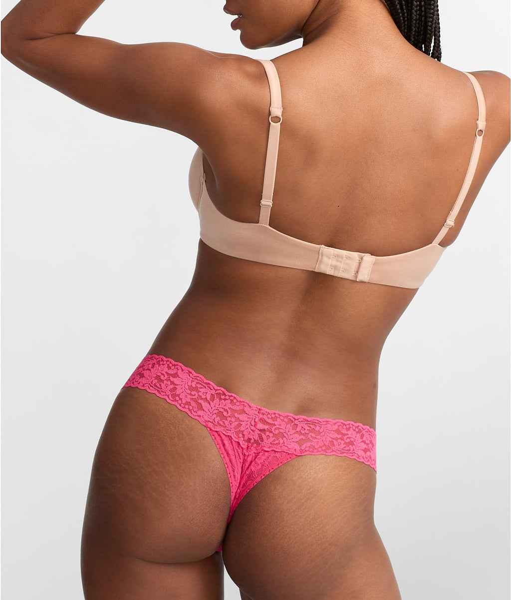 Signature Lace Low Rise Thong