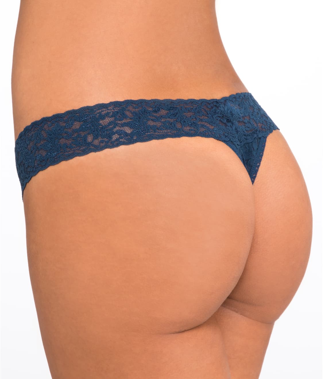 Signature Lace Low Rise Thong