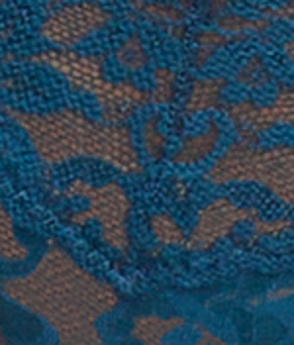 Signature Lace Low Rise Thong