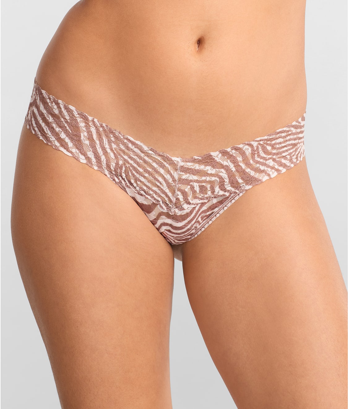Signature Lace Low Rise Printed Thong