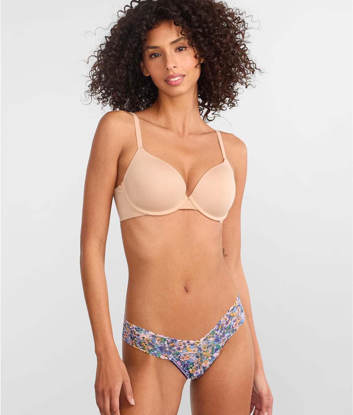 Signature Lace Low Rise Printed Thong