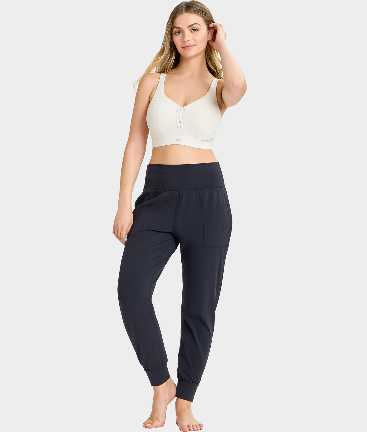 Endurance Underwire Unlined Sports Bra