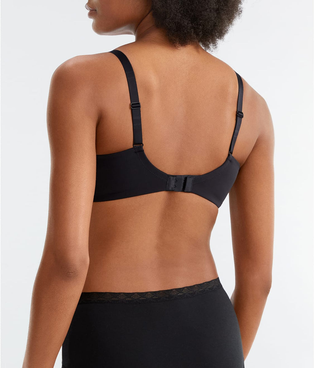 Figuras T-Shirt Bra