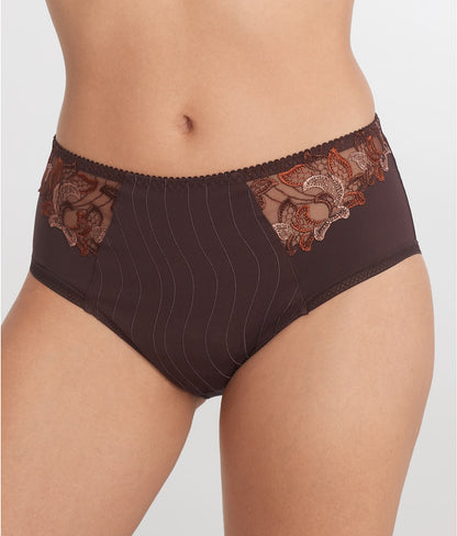 Deauville Brief