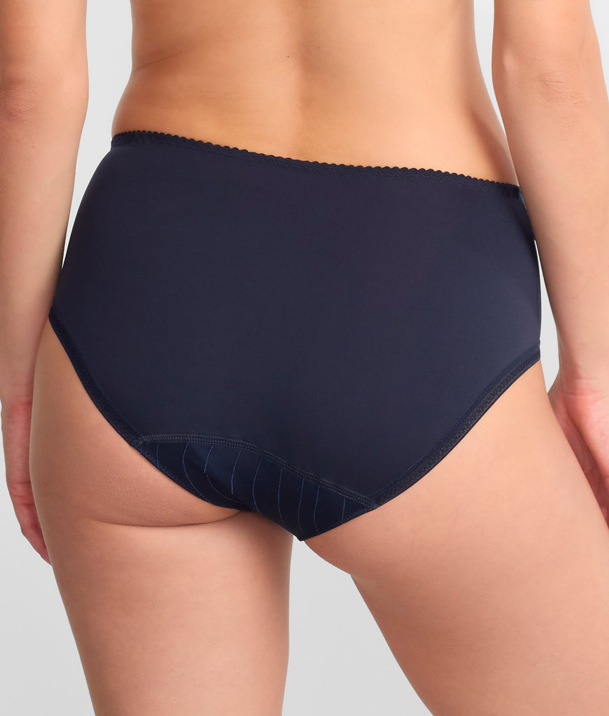 Deauville Brief