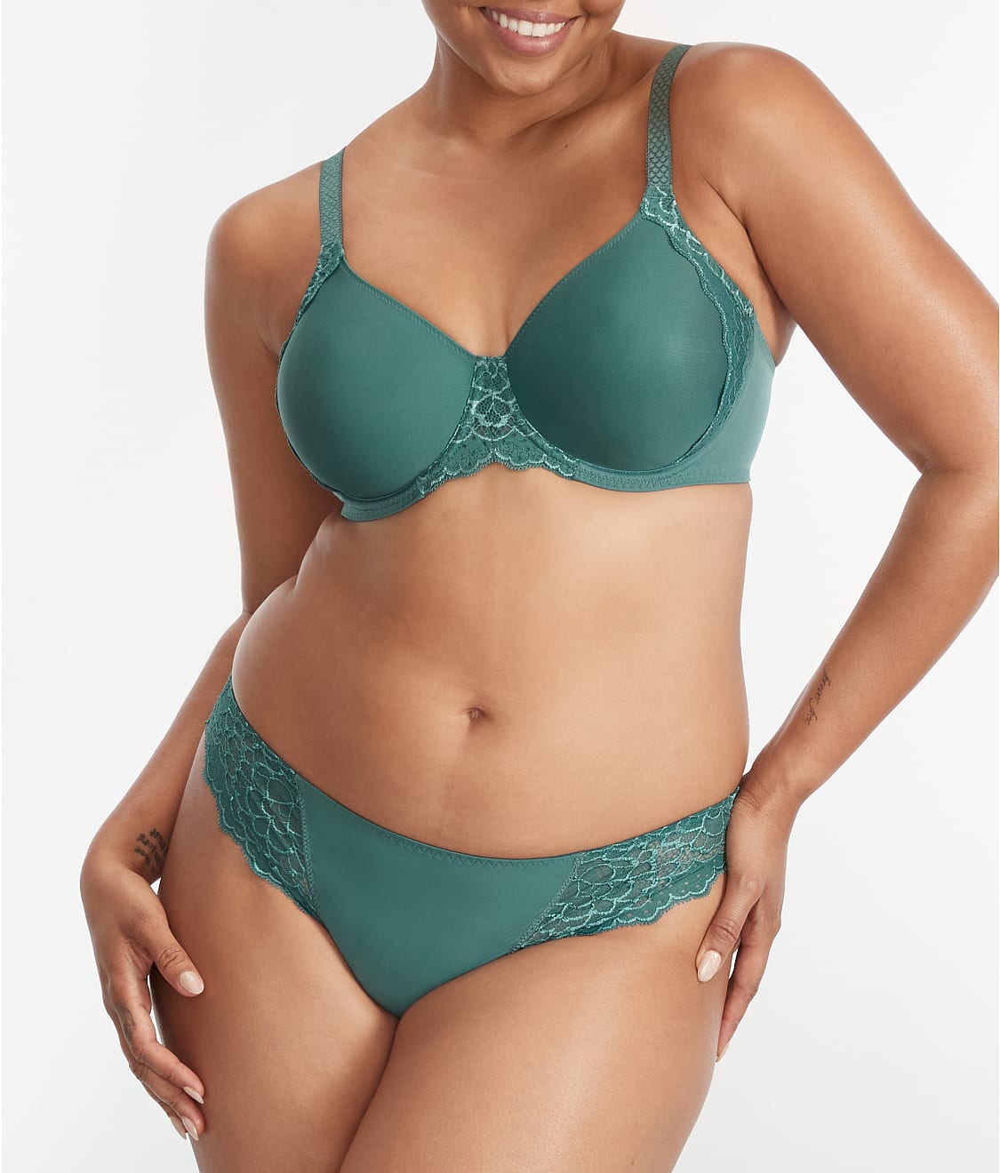 Caresse Minimizer Bra