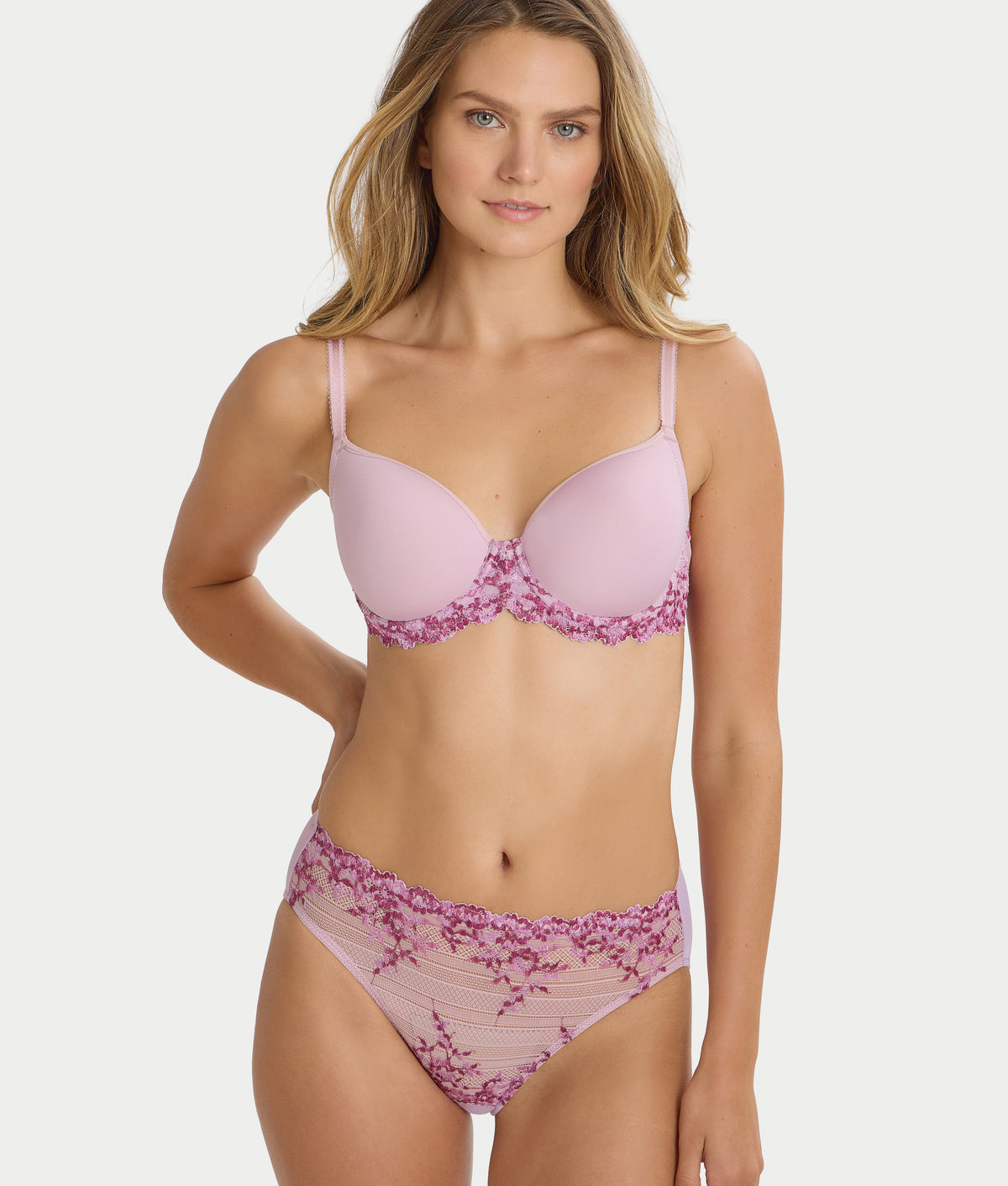 Embrace Lace T-Shirt Bra